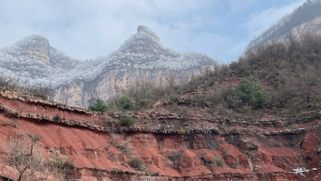 徒步去旅行,感受山西横河镇上红砂岭的美景吧!