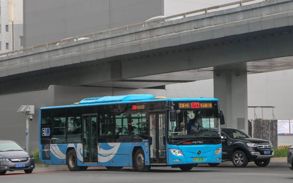 【肖丽君报站】北京公交693路bj6123shevca-2运行视频