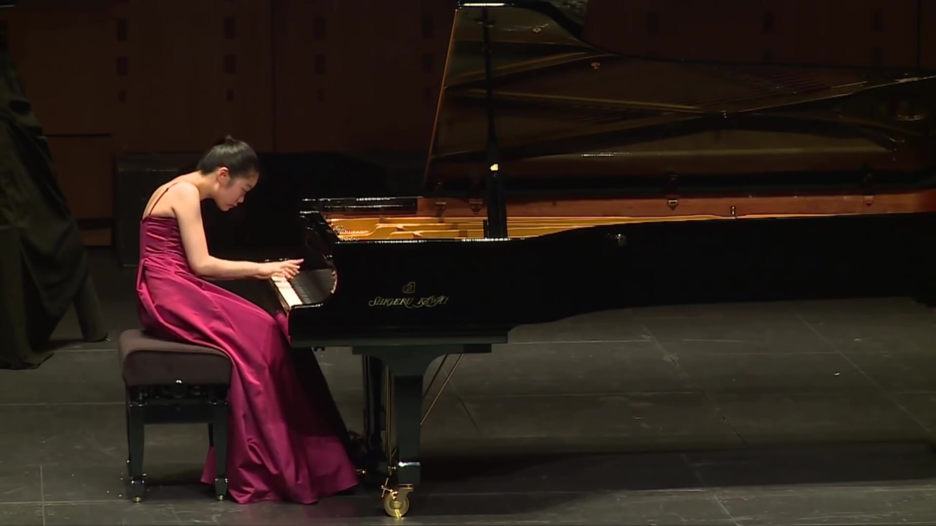 [图]普罗科菲耶夫：第三钢琴奏鸣曲 Tiffany Poon plays Prokofiev Sonata No3 Op28