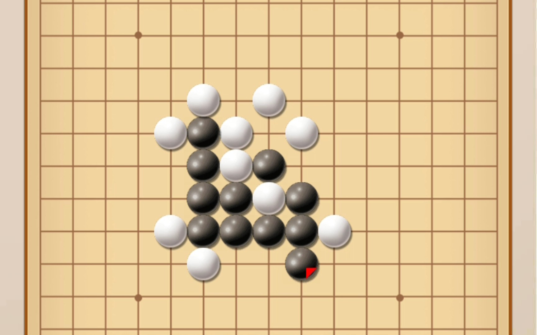 《五子棋》对面的棋法挺强啊(甚至是入门人机)