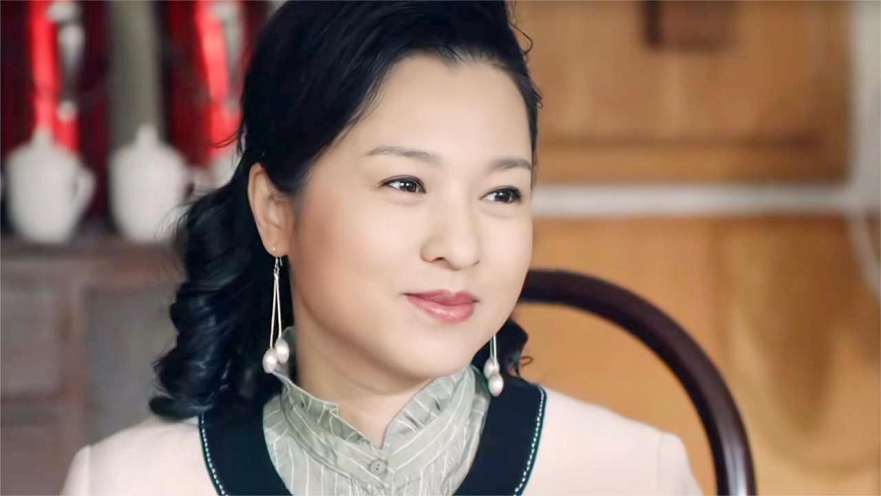 情满四合院25:娄晓娥要给傻柱投资开饭馆,雨水带孩子去见娄晓娥