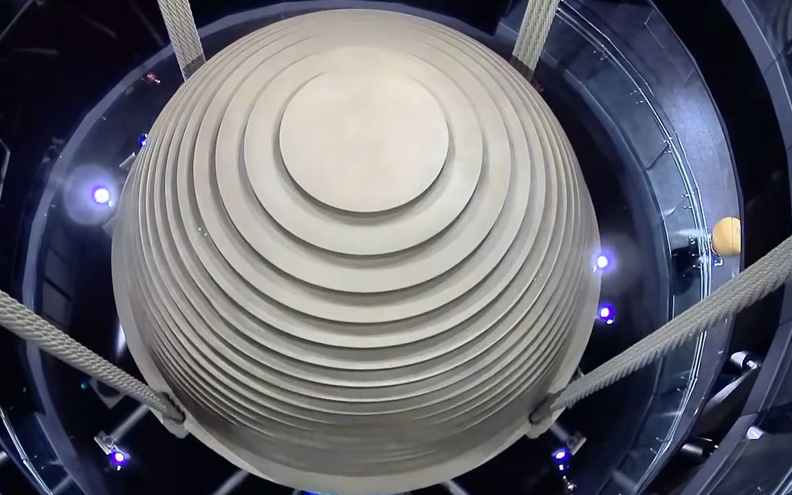 风阻尼器是什么?摩天高楼上放个球就能阻挡台风,看完涨知识了