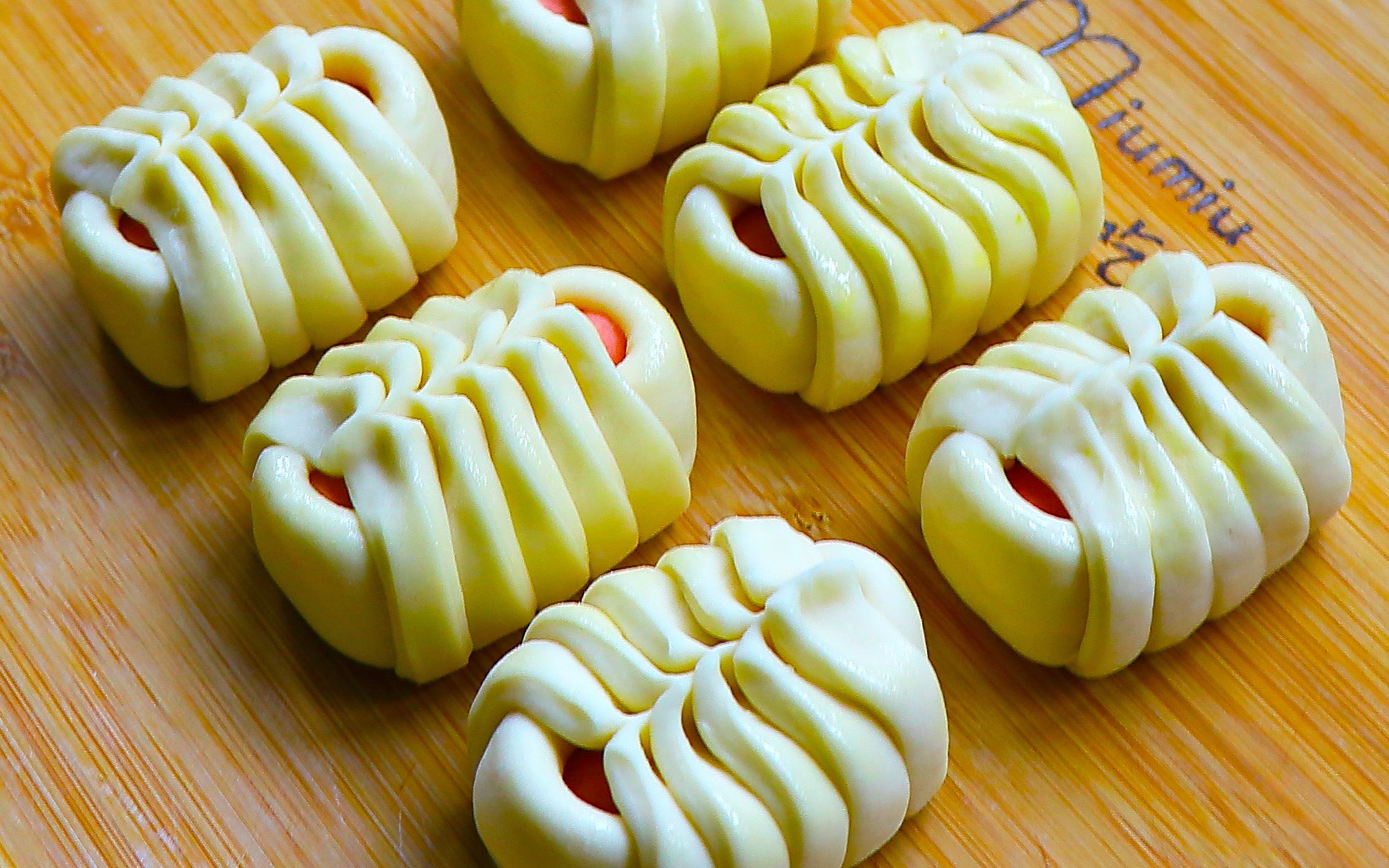 创意的火腿肠花卷,全新手法,松软美味颜值高,比买的精致