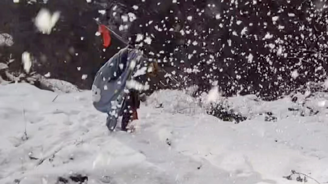 [图]热吗！走一个林黛玉风雪山神庙