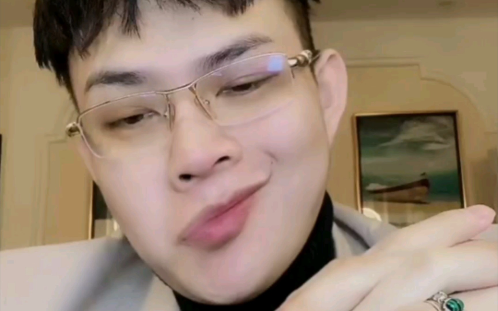 情感主播李赣直播表演各种狠活