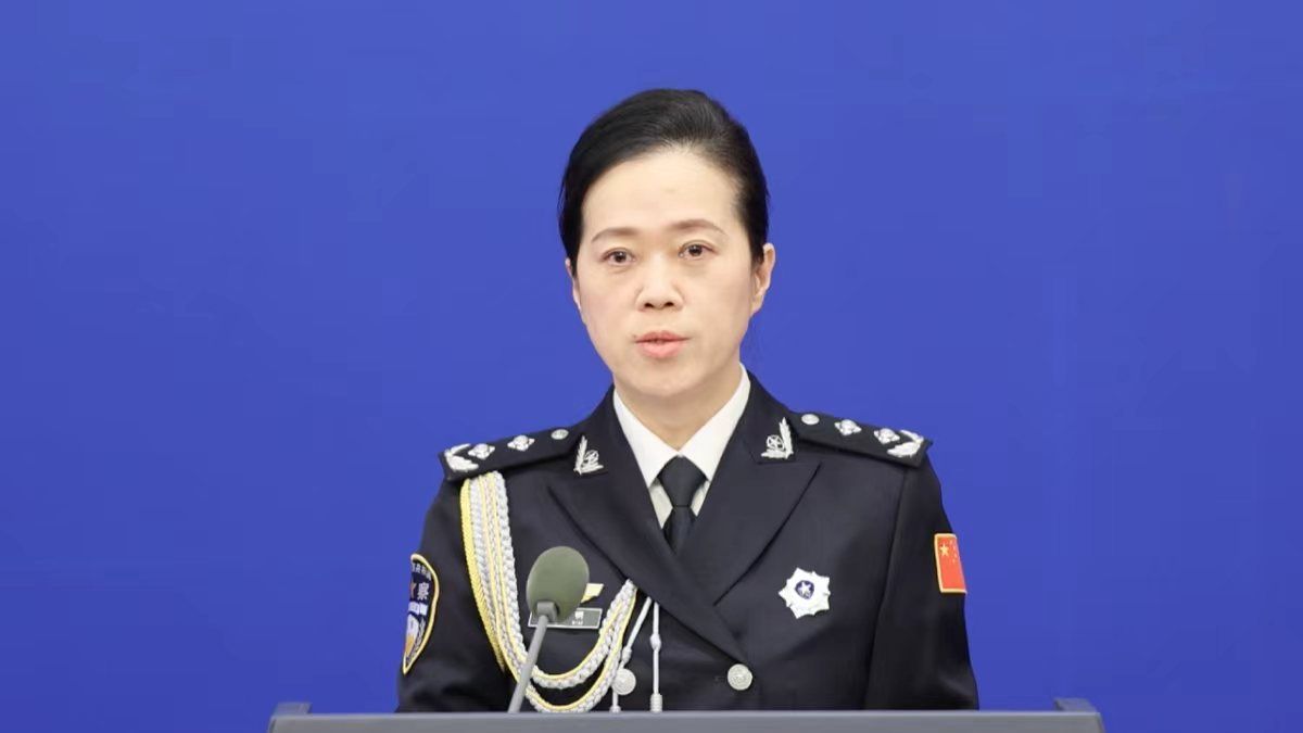 2025年全国公安机关共有210名民警、142名辅警因公牺牲，他们用鲜血和生命筑起保卫国家安全与人民安宁的铜墙铁壁