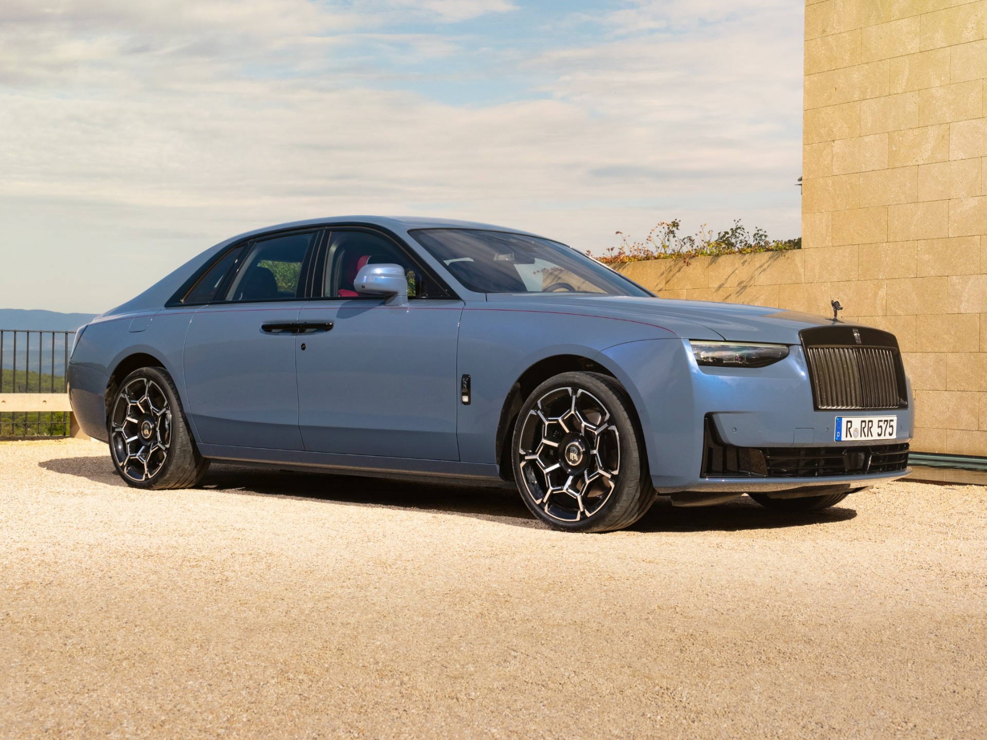 【2025劳斯莱斯古思特Black Badge Endeavour】2025 Rolls-Royce Black Badge Ghost Endeavour