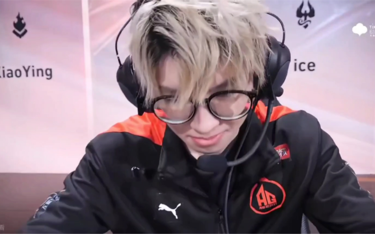 kpl唯一美帝cp. 一阳 最后牵手视频 转载微博 @甜甜苏 ovo