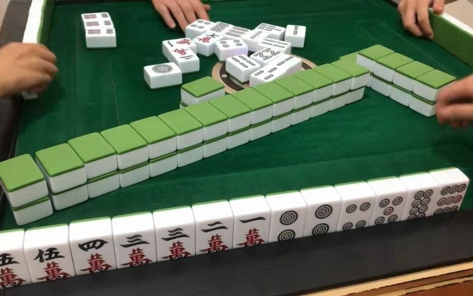 马洪刚麻将图片