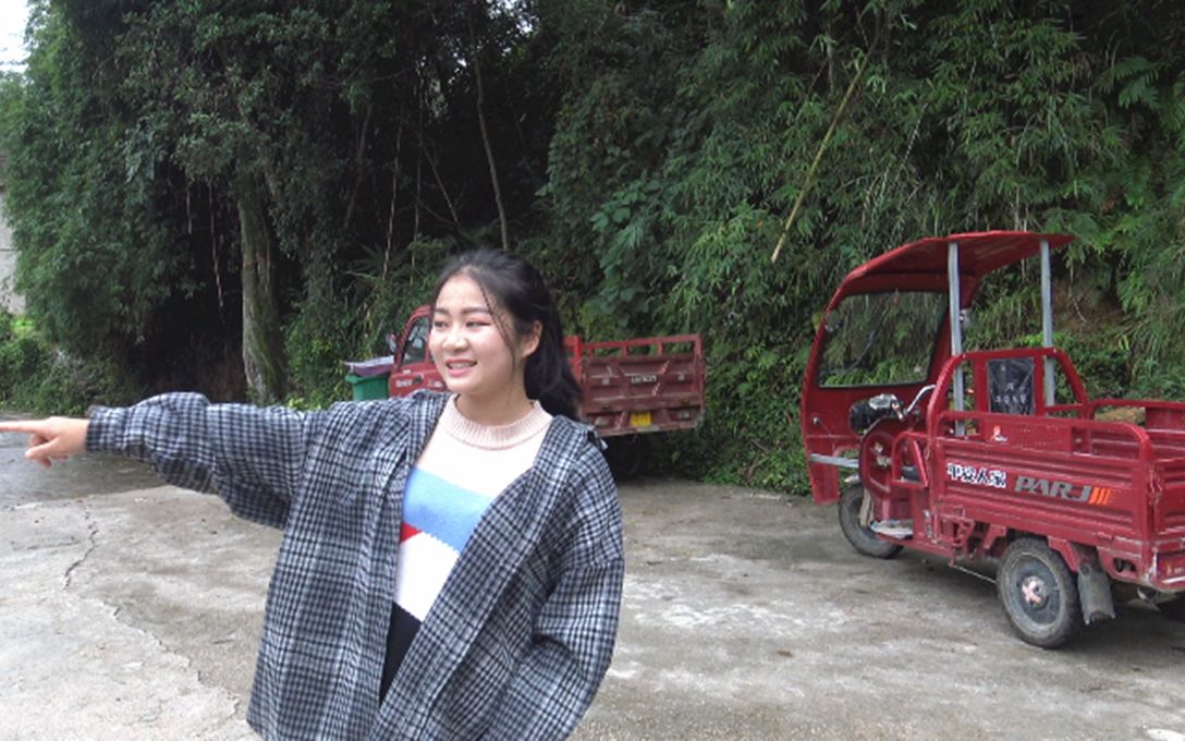 农村来了这辆跑车,价格不菲,小纯不敢相信_哔哩哔哩_bilibili