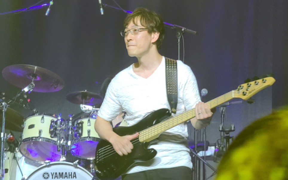 t square 上海演出 田中晋吾 贝斯solo片段