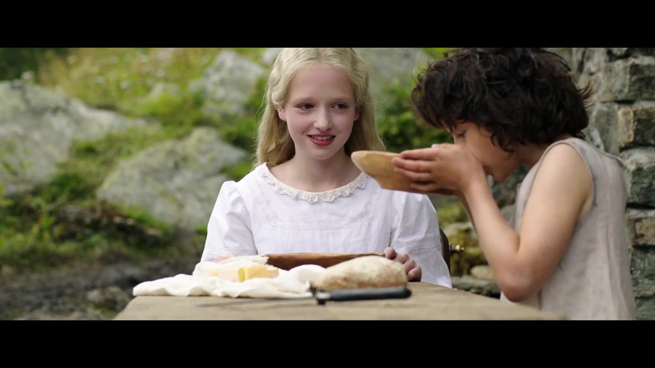 海蒂x克拉拉两个小孩吃饭都这么有演技