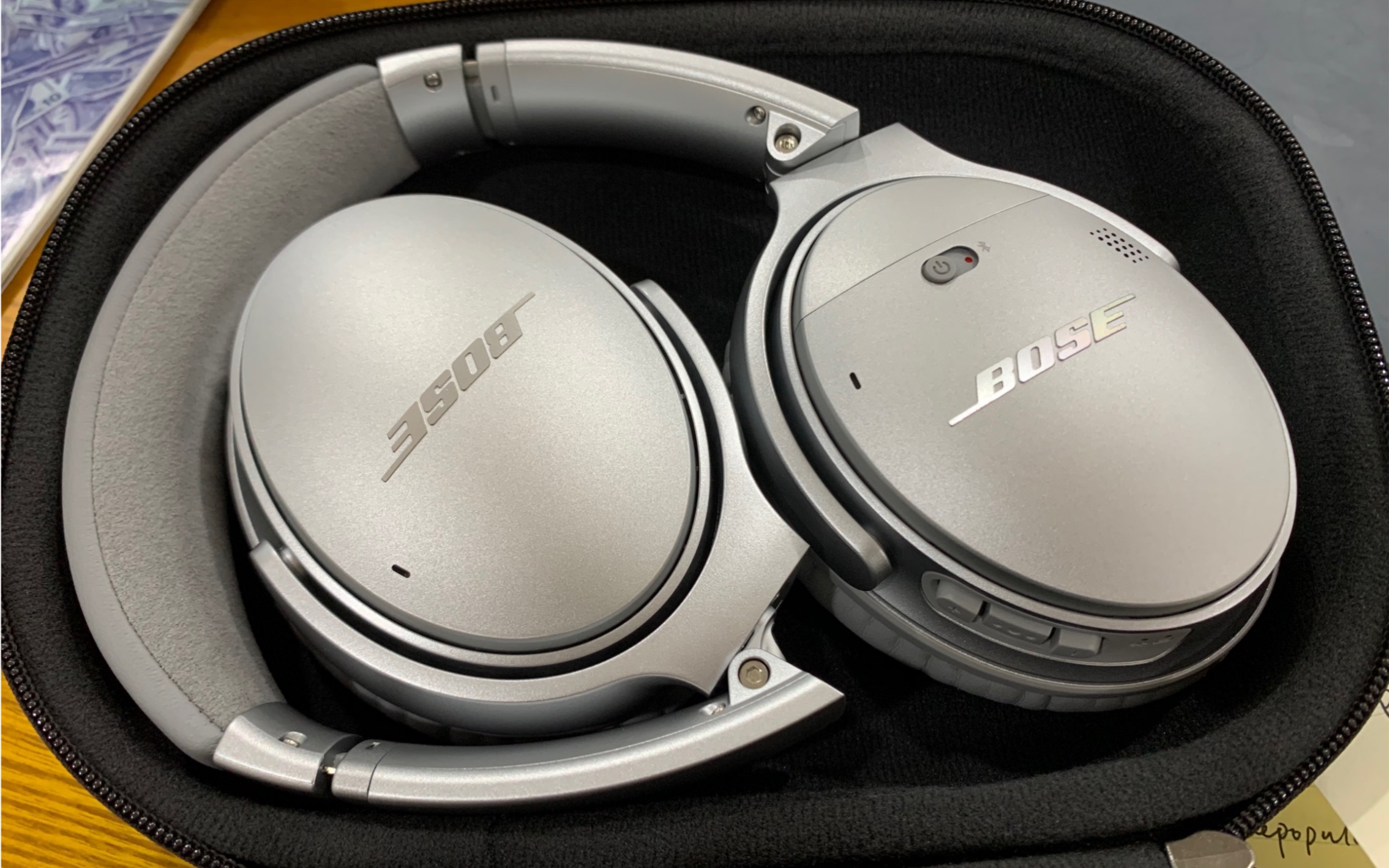 【开箱视频】 Bose QC35 二代 降噪蓝牙耳机哔哩哔哩bilibili