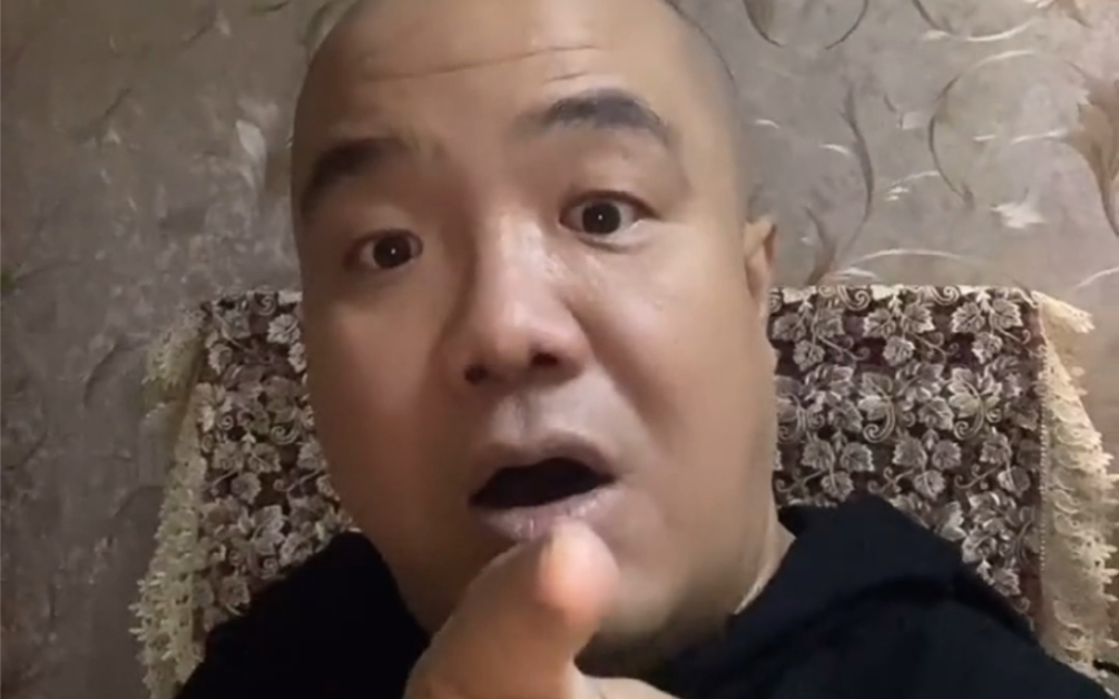 沈阳大街第二弹fw刀喊话丽丽来沈阳指定有你好果汁吃