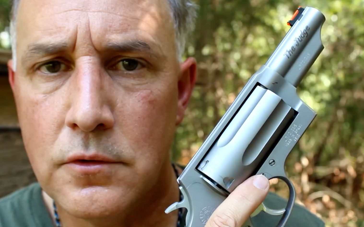 00评测金牛座法官左轮手枪剪辑