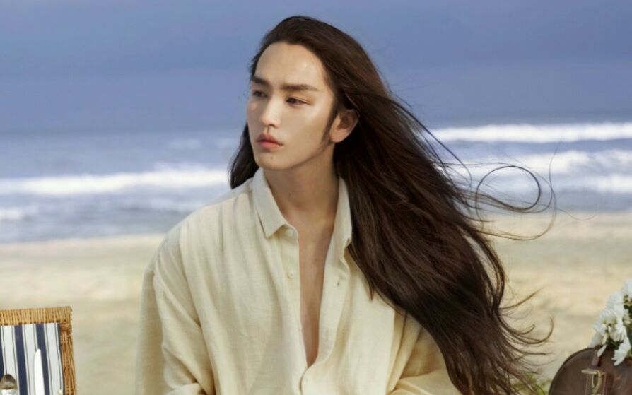 星野可帅可美的小哥哥还有超美的汉服了解一下