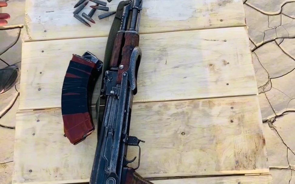 中国56-1式突击步枪