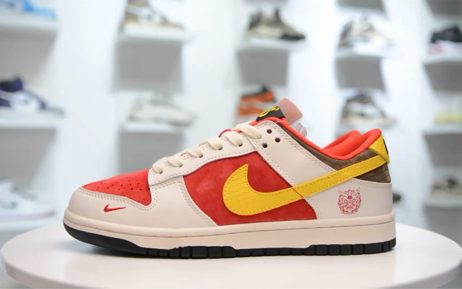 【独家实拍】nike dunk low 中国风 龙年限定 白红黄