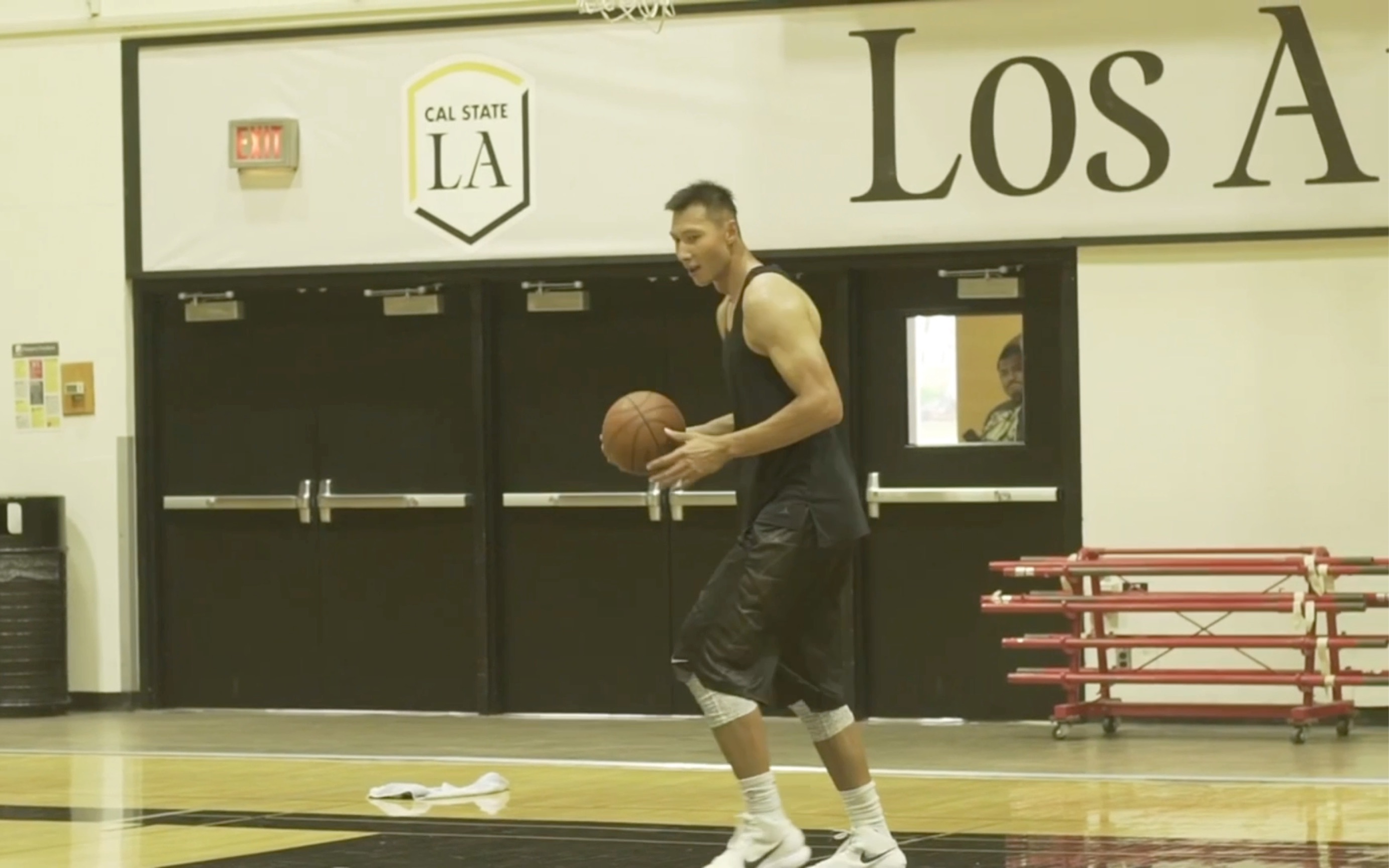 易建联训练全纪录,脚步灵动