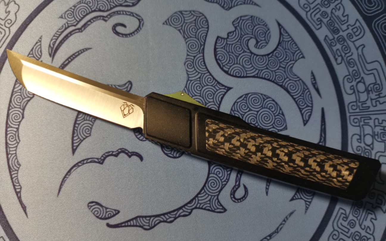 【玩具】vespa大黄蜂.直跳.原创武士刀