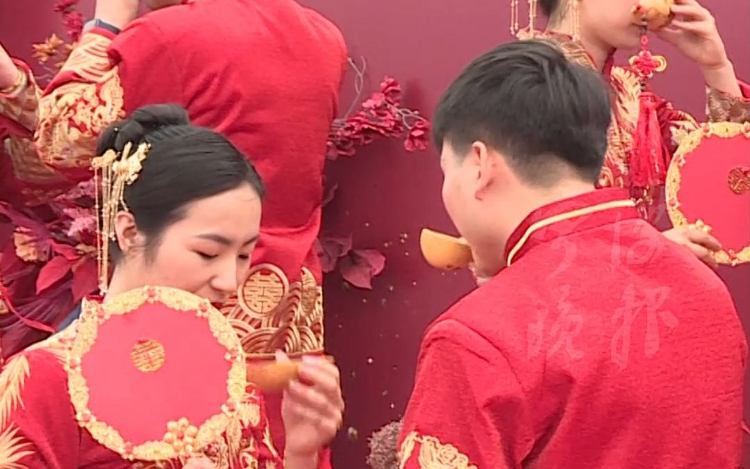 行简约中式礼,树婚俗新风尚,奉化区举办传统集体婚礼哔哩哔哩bilibili