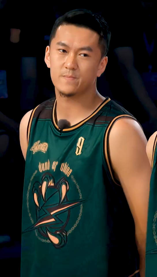 这杨政也太幽默了,网友说我上我也行【doge】