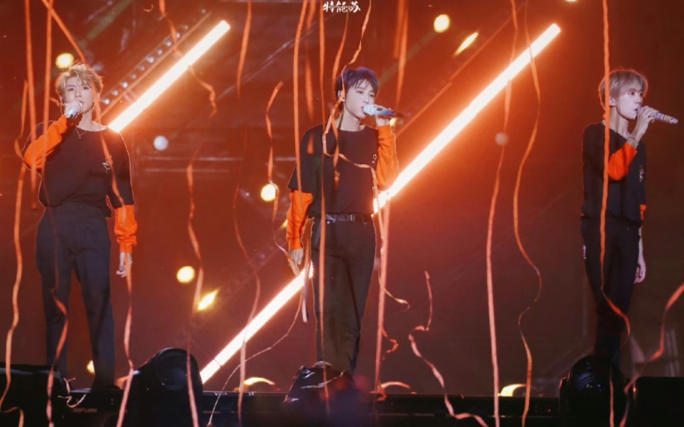 【tfboys】《萤火》《爱出发》《快乐环岛》《小精灵》《最好的那年》