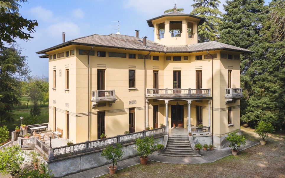 豪宅收藏意大利坐落于圣吉米尼亚诺风景宜人的托斯卡纳农庄