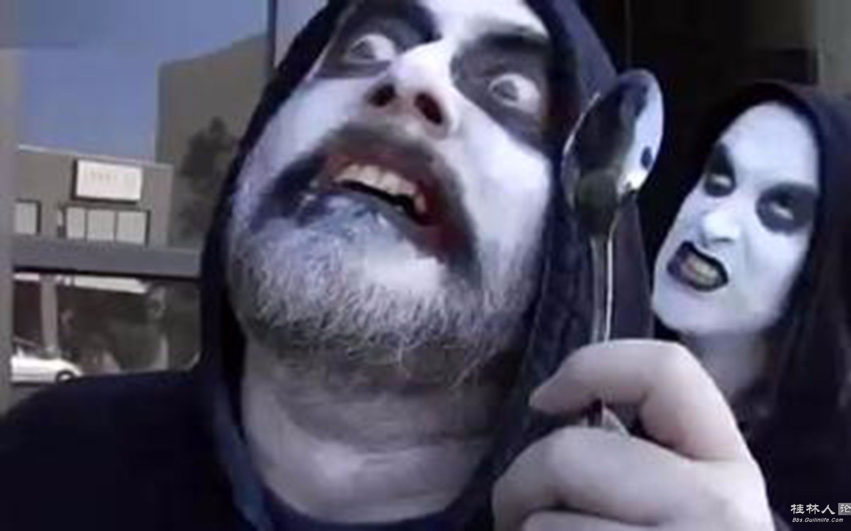 信不信我一勺一勺拍死你! 几分钟看一部超级恐怖电影《勺子杀人狂》