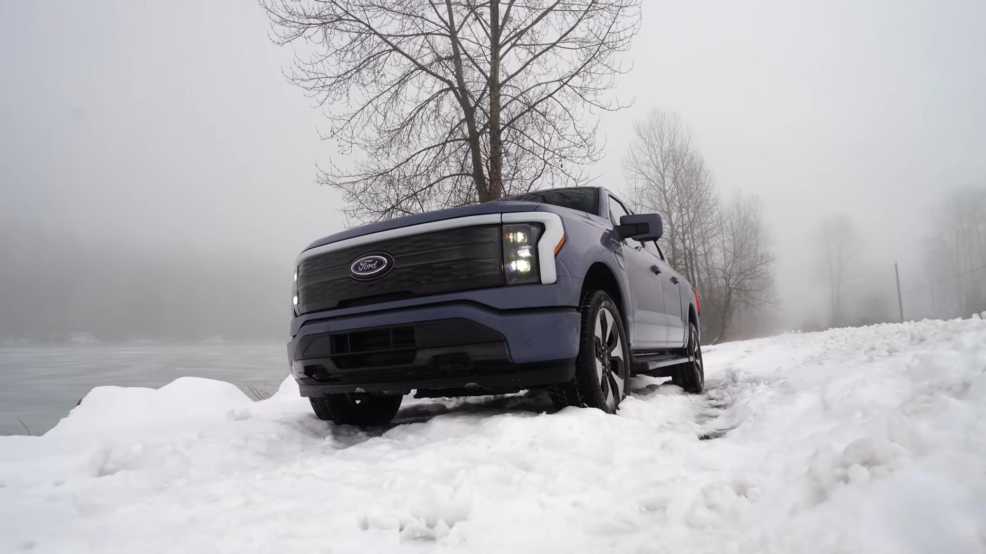 全新纯电皮卡标杆福特f-150 lightning