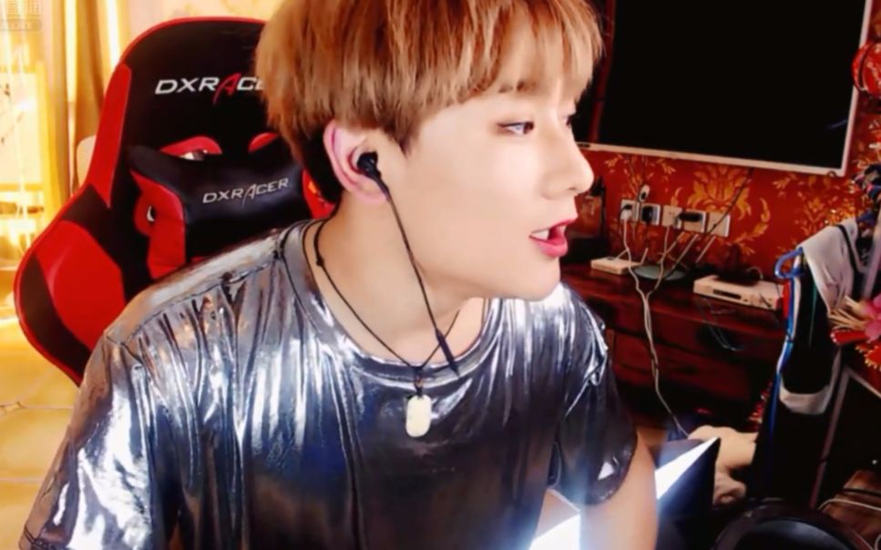 (虎牙直播星秀幼熙)_哔哩哔哩_bilibili