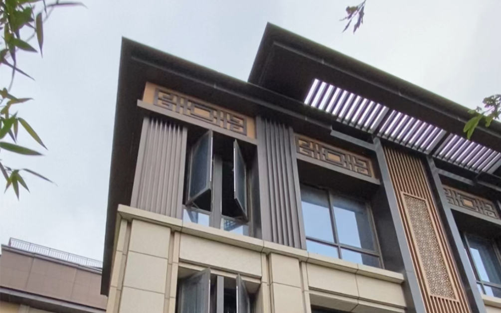 厦门翔安总价299万的别墅?地上使用三层,地下使用两层,还有地下室?