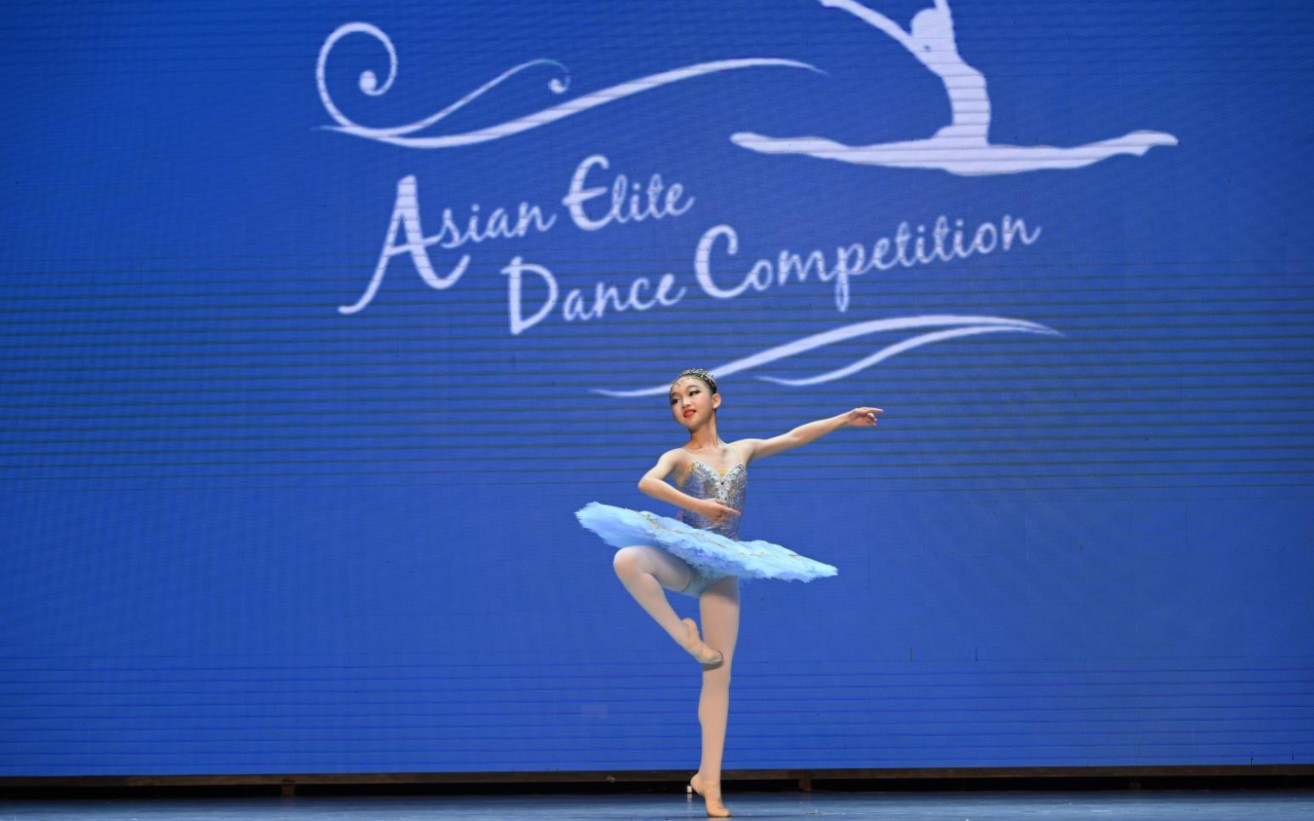 大赛-成都站预备b组(11-12岁)铜奖选手:张步云《雷蒙达一幕女变奏》