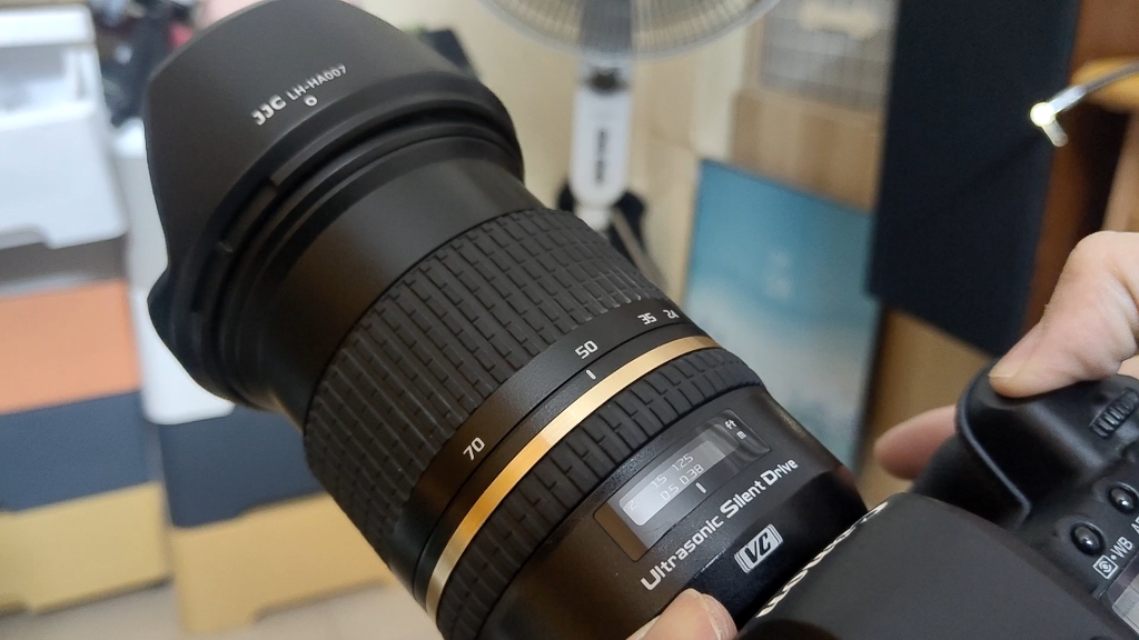 腾龙24-70镜头对焦故障