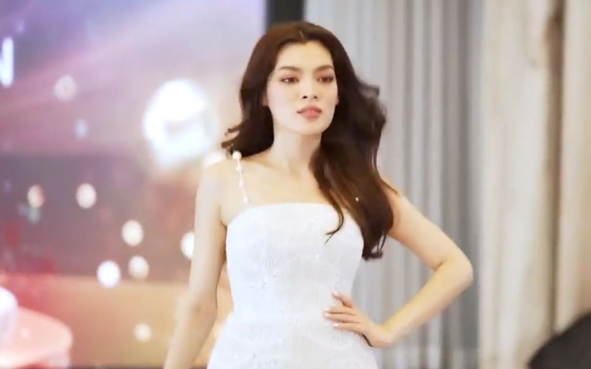 [图]2022年Miss International Queen 越南选手Phùng Trương Trân Đài 训练台步