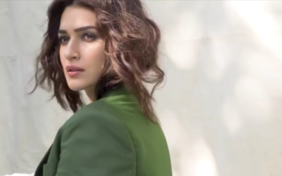 [图]【印度美女】克里蒂.萨农Kriti Sanon杂志拍摄花絮6则