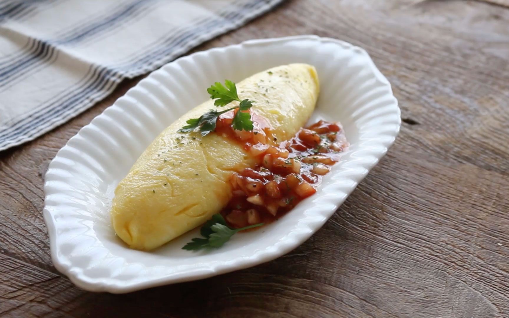 奶酪欧姆蛋超简单易上手鸡蛋料理藏在软绵绵鸡蛋里的奶酪香