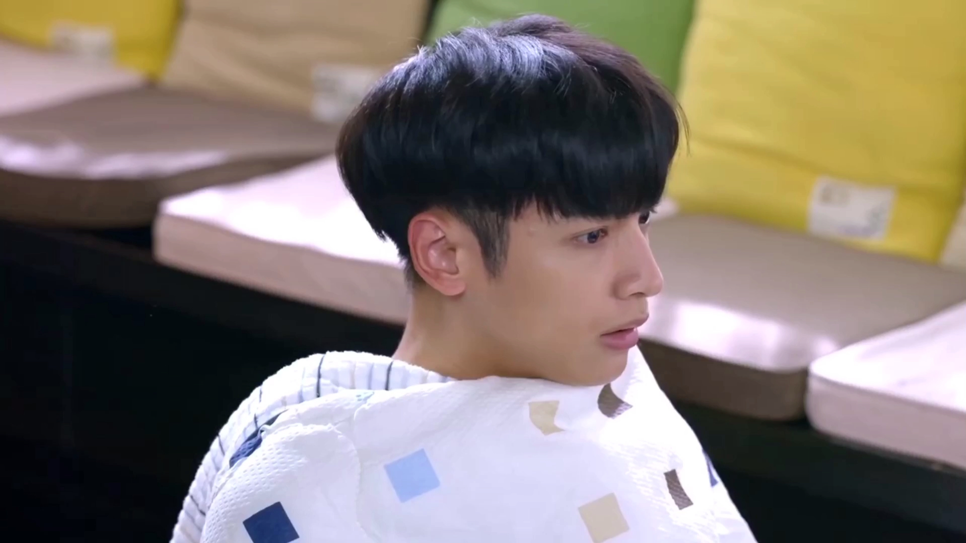 【罗云熙|终极游侠】哈哈哈哈哈这完全就是看云熙时候的我啊hiahiahia