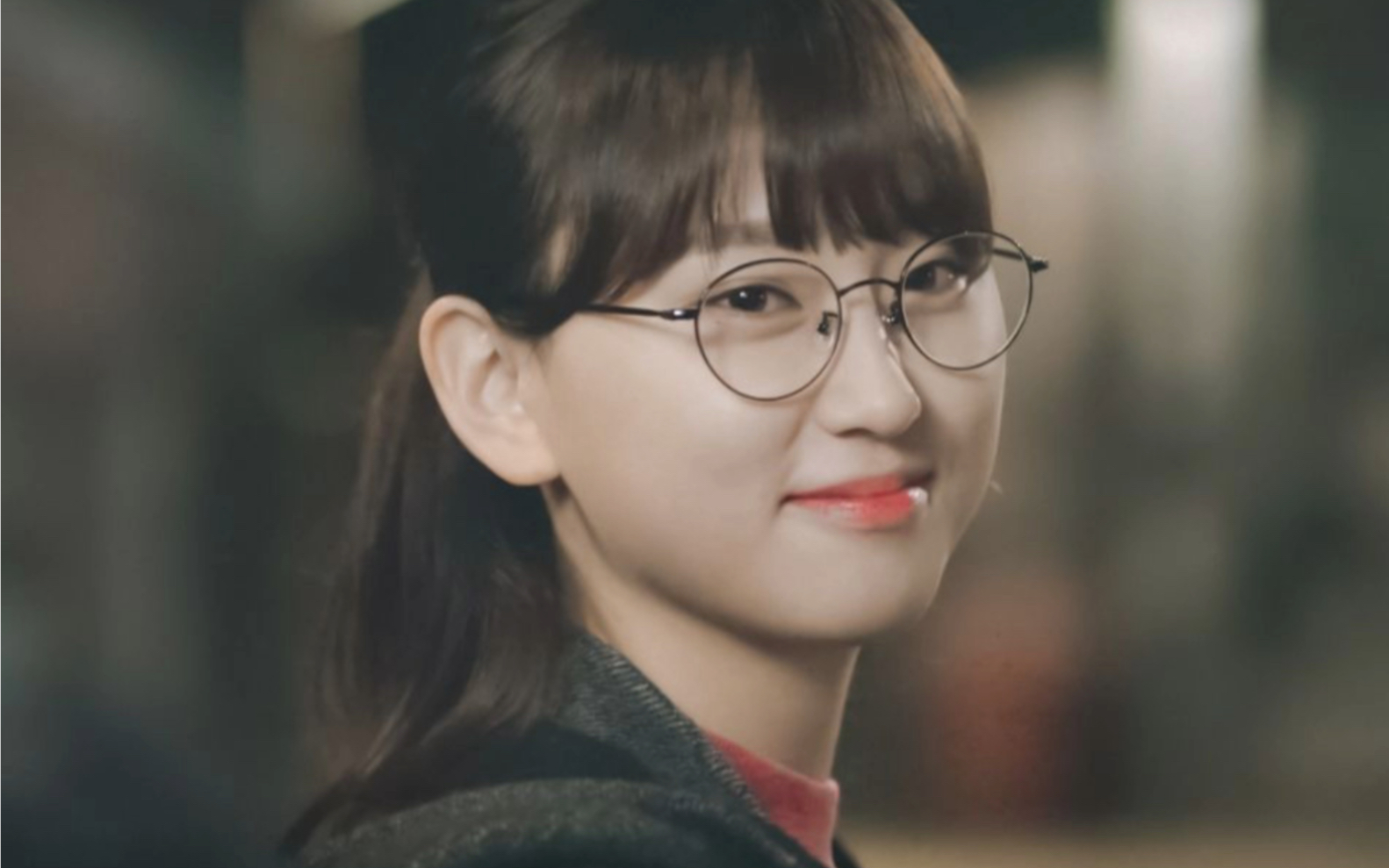 成宝拉这个女孩,越看越爱