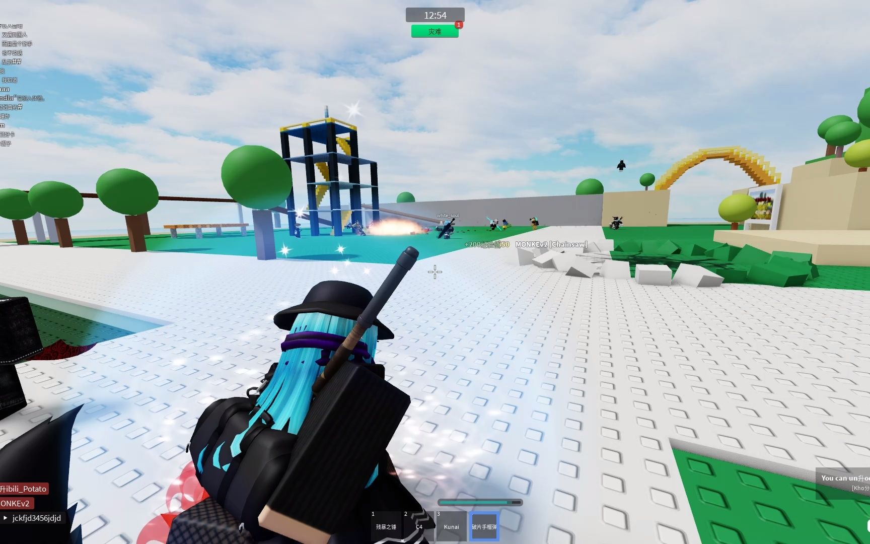 [图]在国人服里女装战斗力如何？拉了。ROBLOX Combat Warriors半局记录