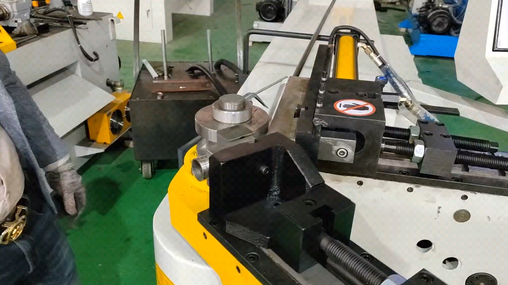 自动弯管机数控弯管机圆管方管不锈钢铝型材弯管机折弯机