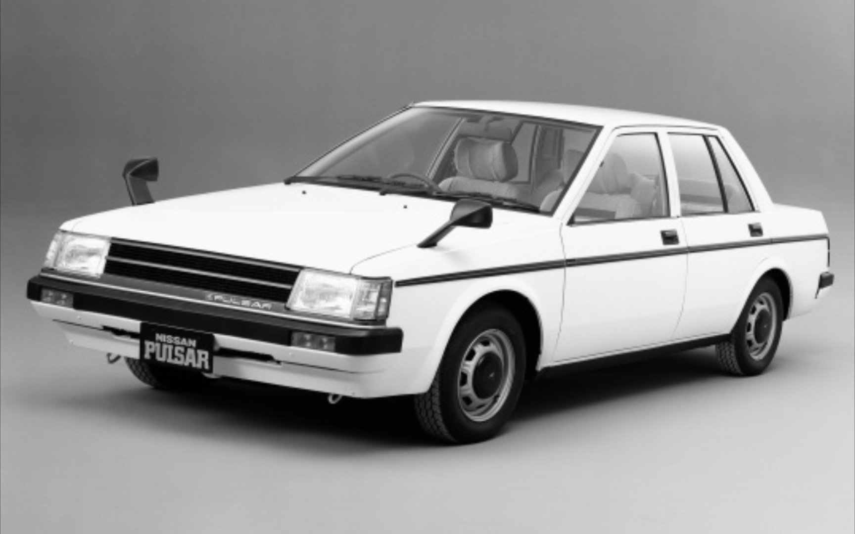 1982年日产脉冲星轿车广告