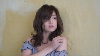 篠崎愛】2015年1月号セブンイレブン限定Ver. GカップアイドルDVD_哔哩