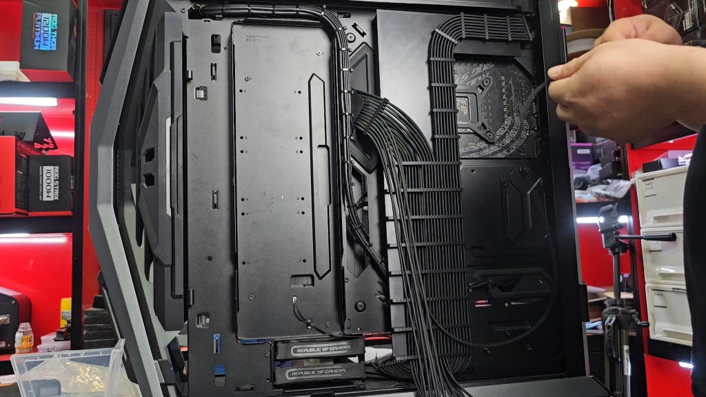 个性机箱内走线展示