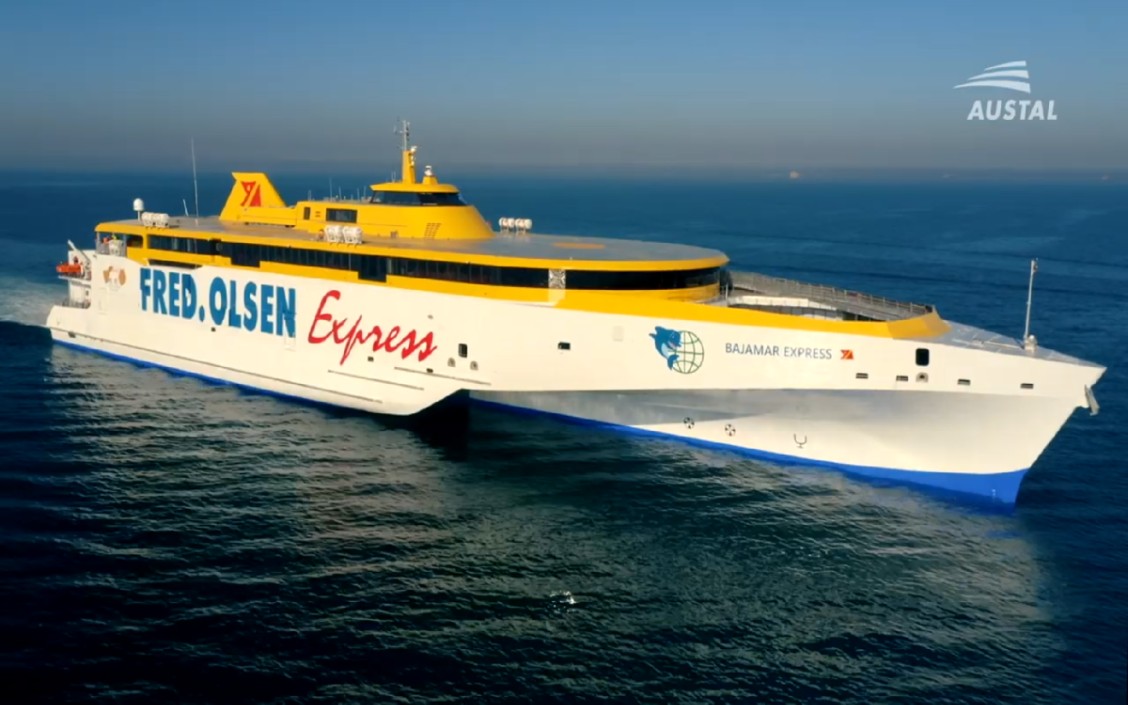船舶澳大利亚austal造船厂118m三体船bajamarexpress试航