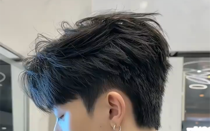 少年感男生发型参考 韩式微分气垫烫发型头顶自然蓬松不在坍塌头皮