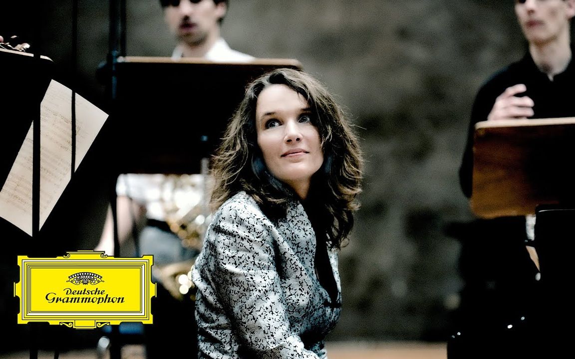 [图]钢琴 Hélène Grimaud (海伦格里默) – 莫扎特 23号钢琴协奏曲第二乐章 Mozart Piano Concerto No. 23 K. 488