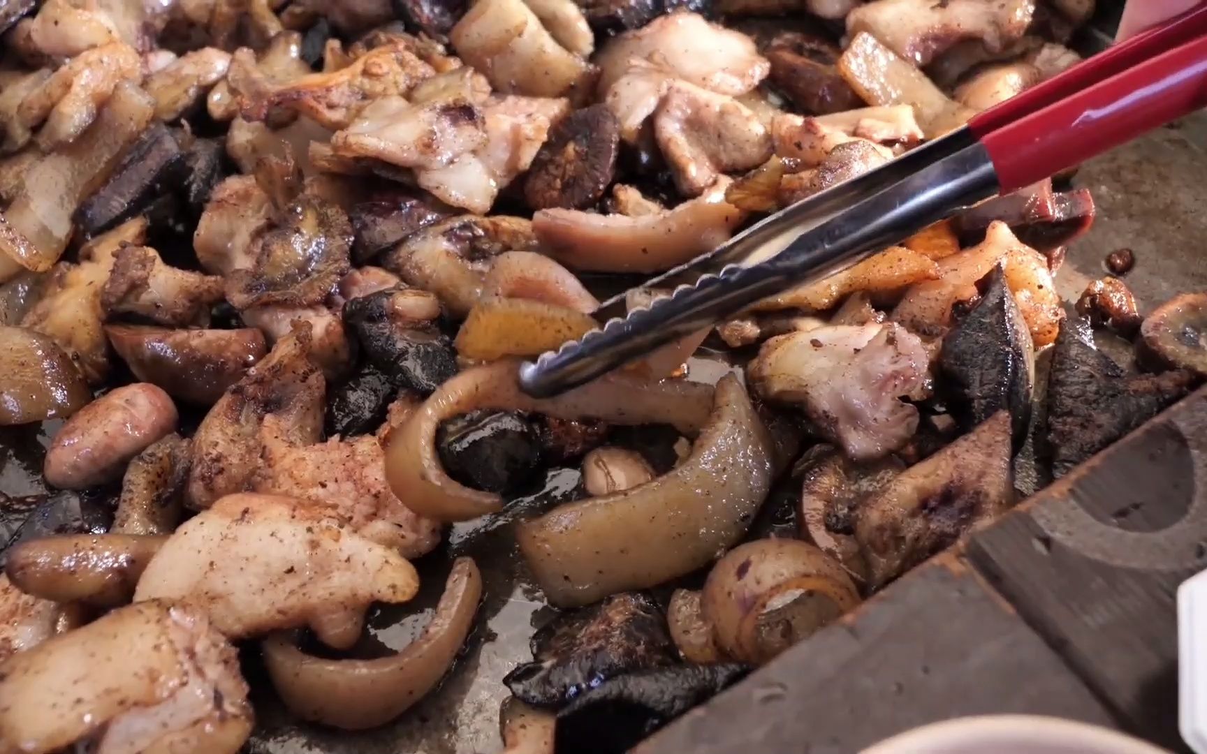 活动  韩国街头小吃:铁板烤肉 大排档korean street food