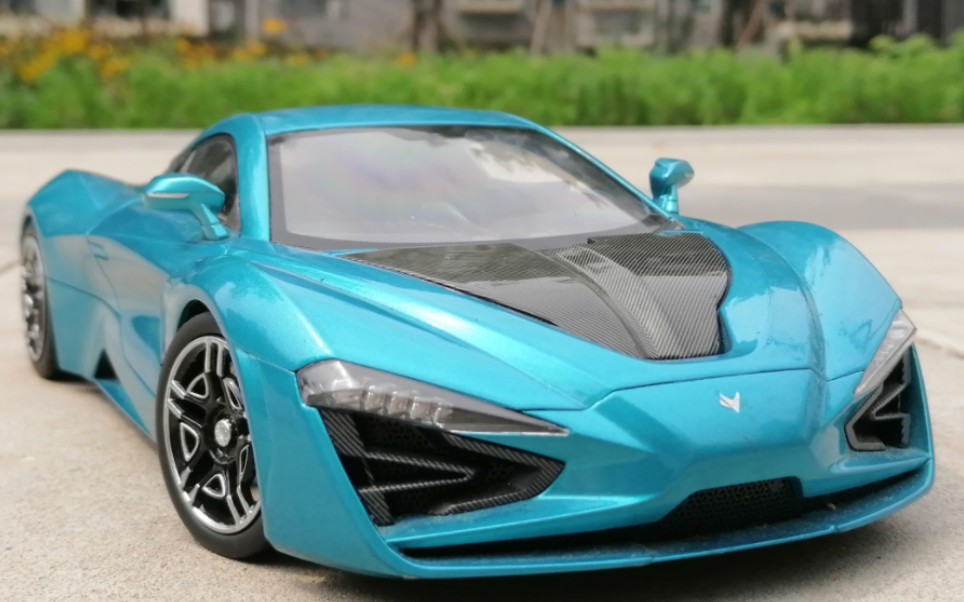 电光之狐—世纪龙1/18北汽极狐gt纯电动超级跑车