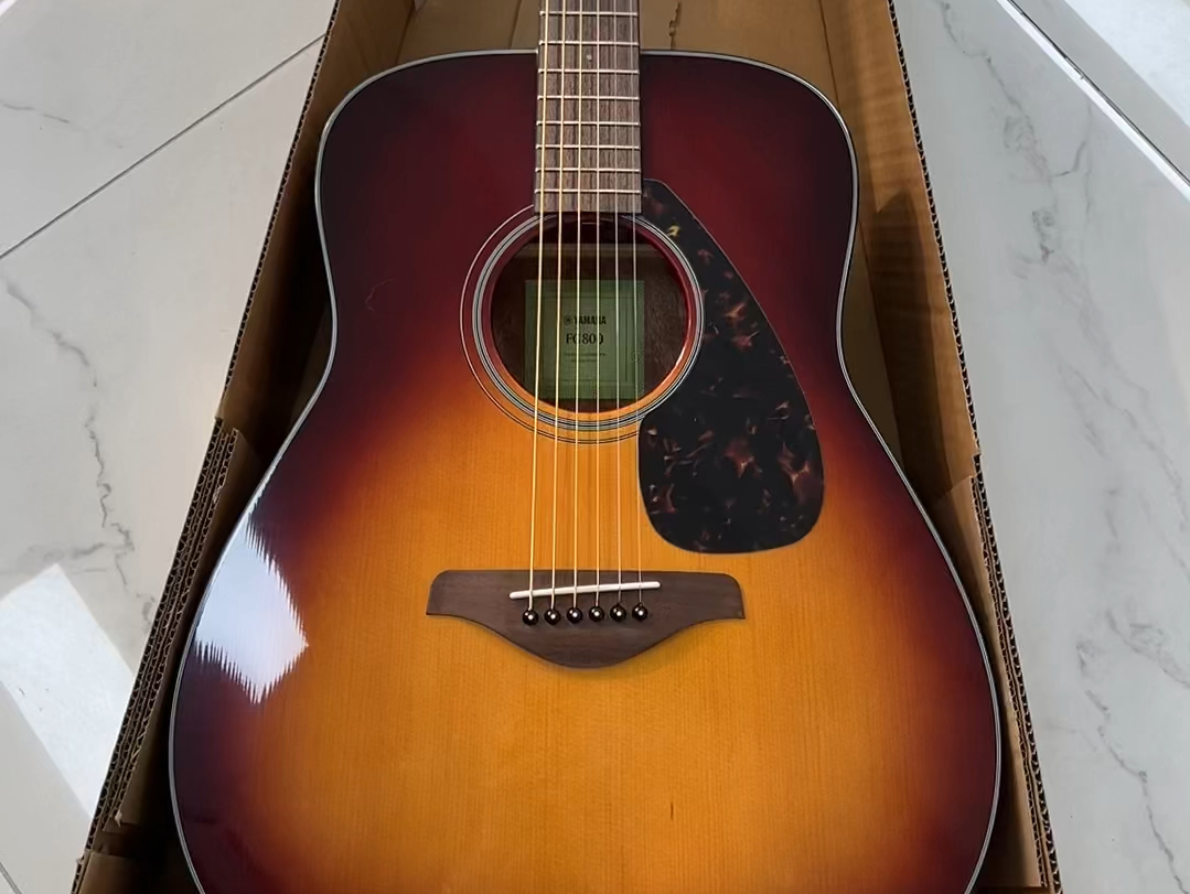 yamaha雅马哈吉他fg800bs棕色渐变色亮光,民谣面单吉他,售价2099元